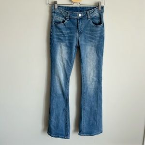 Mid-rise flared jeans